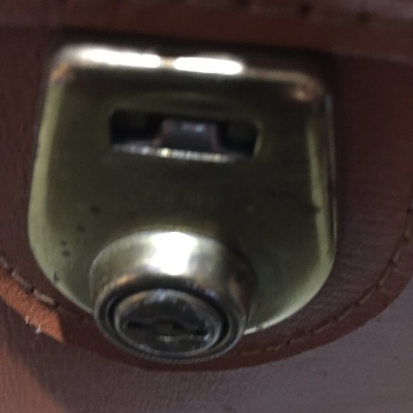 VINTAGE CHENEY ENGLAND LEATHER BAGS - Picture 14 of 15